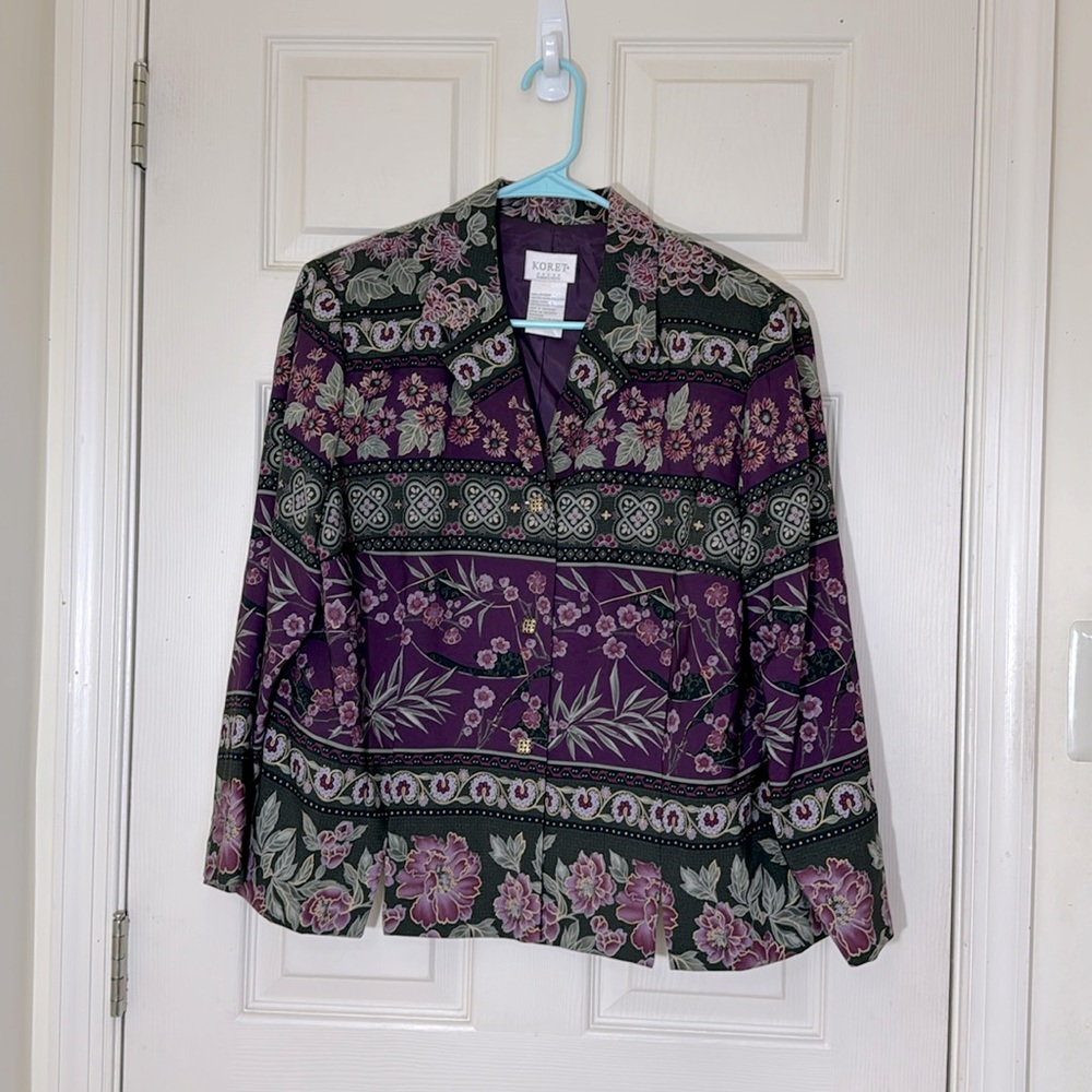 Beautiful Purple & Green Floral Blazer Size 20Wp